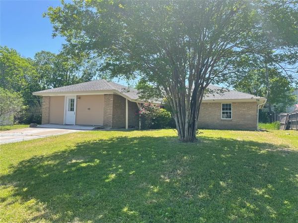 717 Bluebonnet Street, Mexia, TX 76667