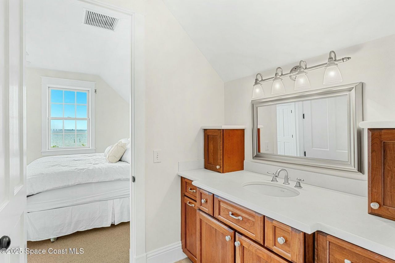 9490 S Tropical Trail, Merritt Island, FL 32952 Photo