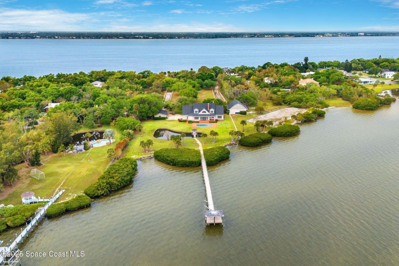 9490 S Tropical Trail, Merritt Island, FL 32952 Photo