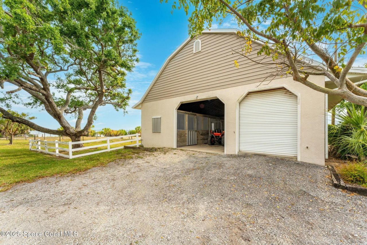 9490 S Tropical Trail, Merritt Island, FL 32952 Photo