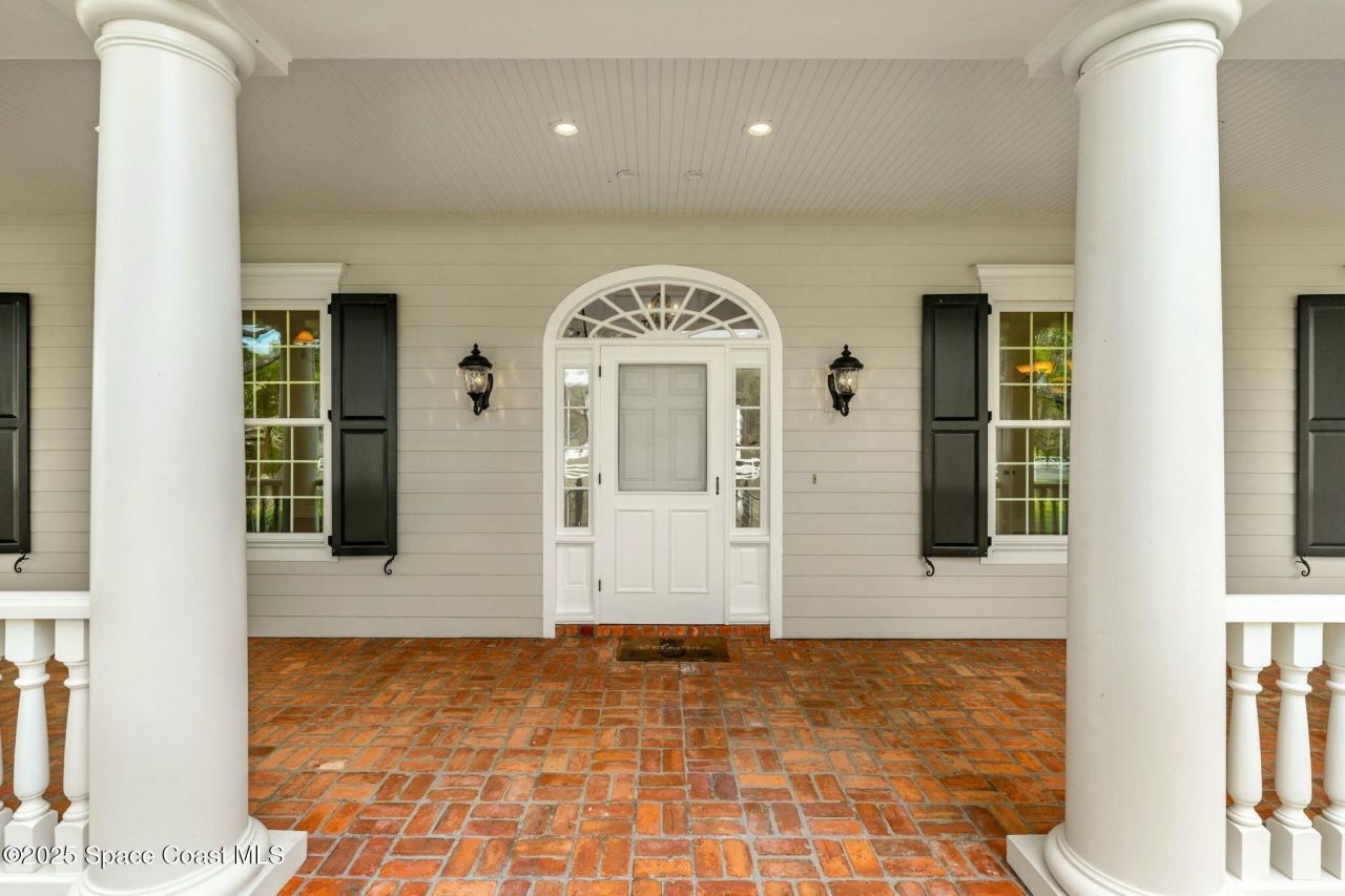 9490 S Tropical Trail, Merritt Island, FL 32952 Photo