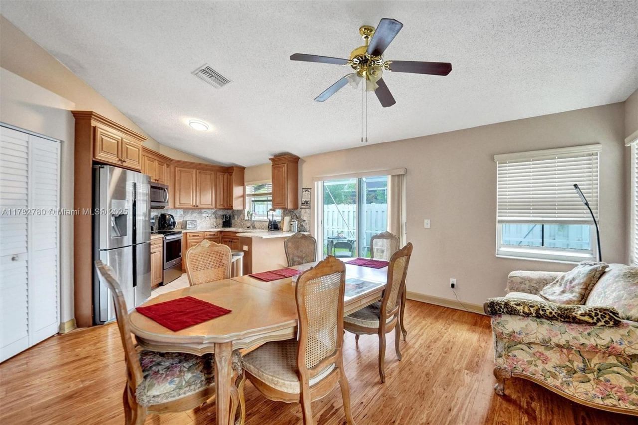 7324 NW 1st Pl, Plantation, FL 33317 Photo