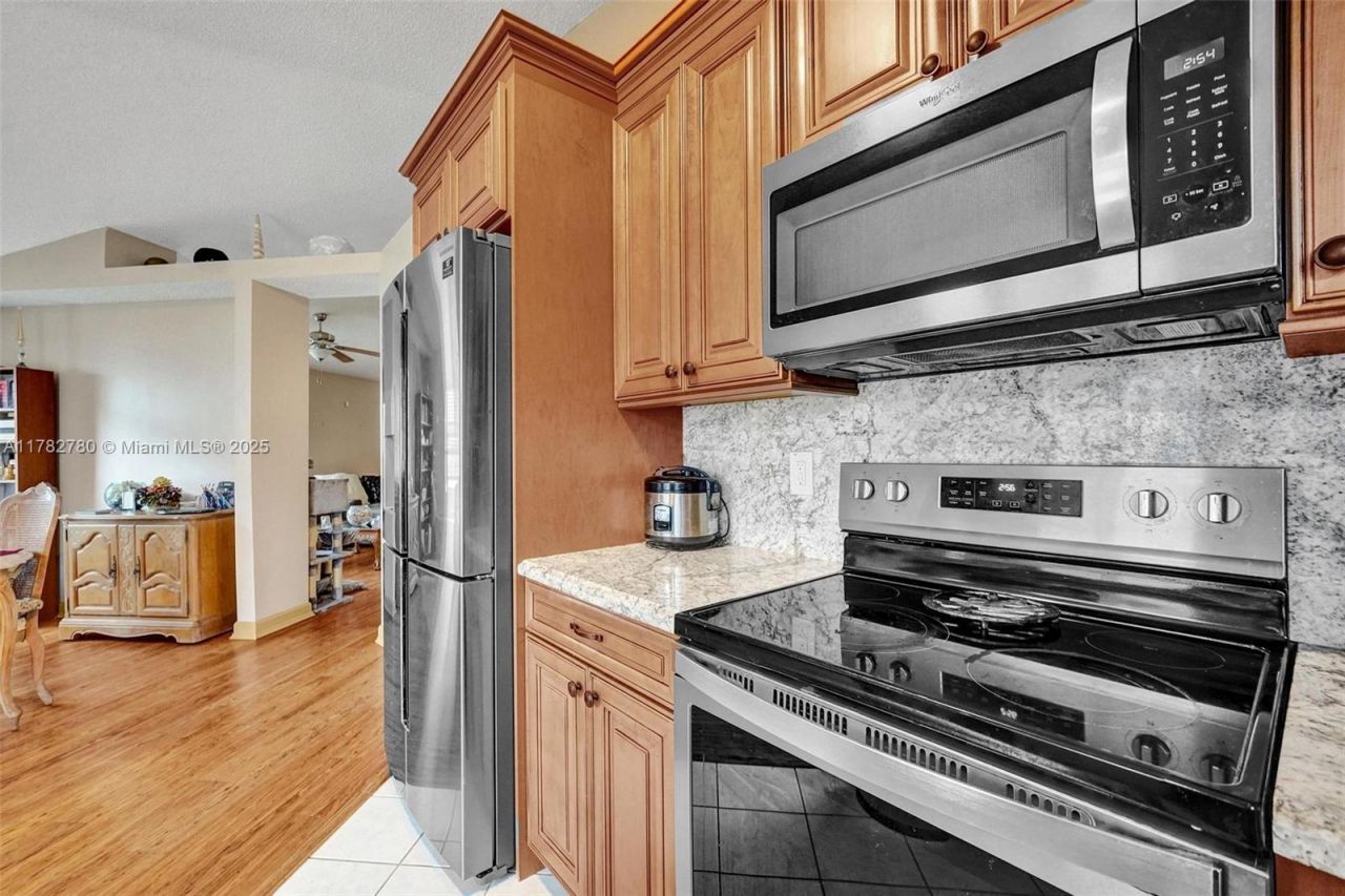 7324 NW 1st Pl, Plantation, FL 33317 Photo