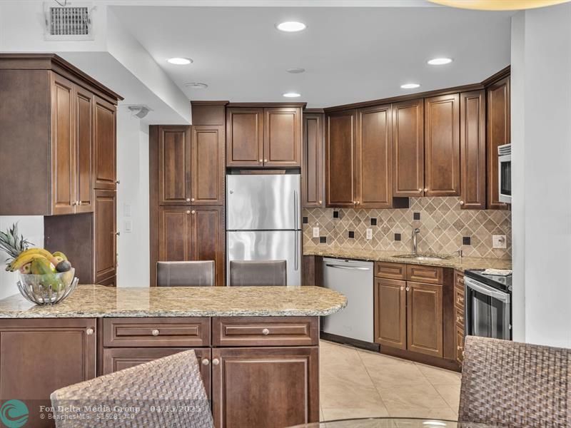 701 E Camino Real, Unit 4E, Boca Raton, FL 33432 Photo