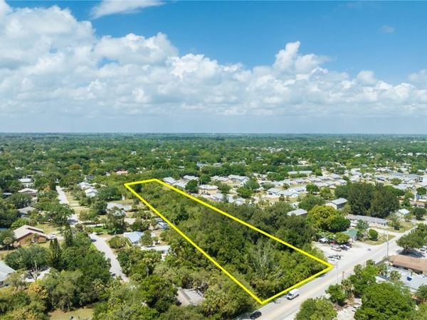 555 Old Dixie Highway, Vero Beach, FL 32962
