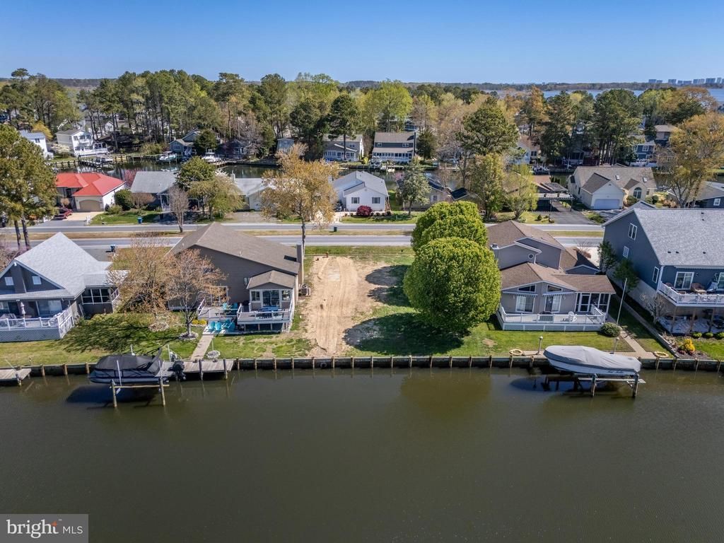 392 OCEAN PKWY, OCEAN PINES, MD 21811