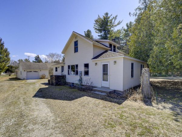 603 Main Street S, Leland, MI 49654