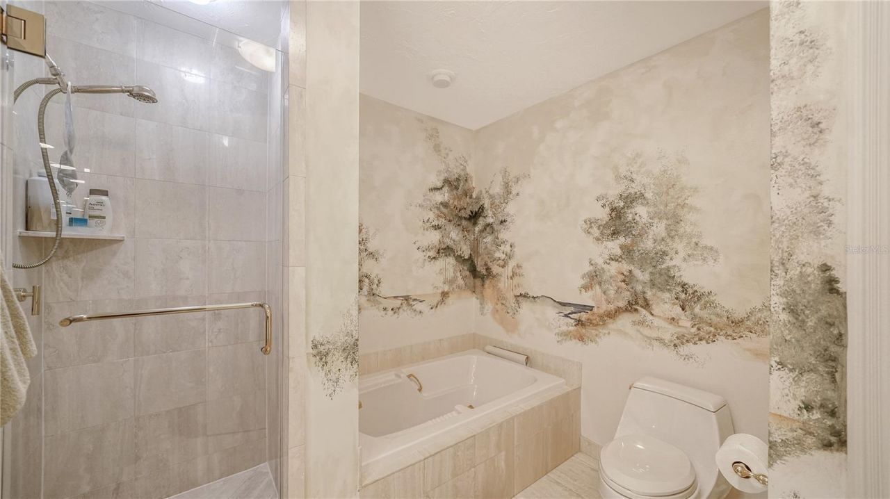 1241 Gulf Of Mexico Drive, Unit 603, Longboat Key, FL 34228 Photo