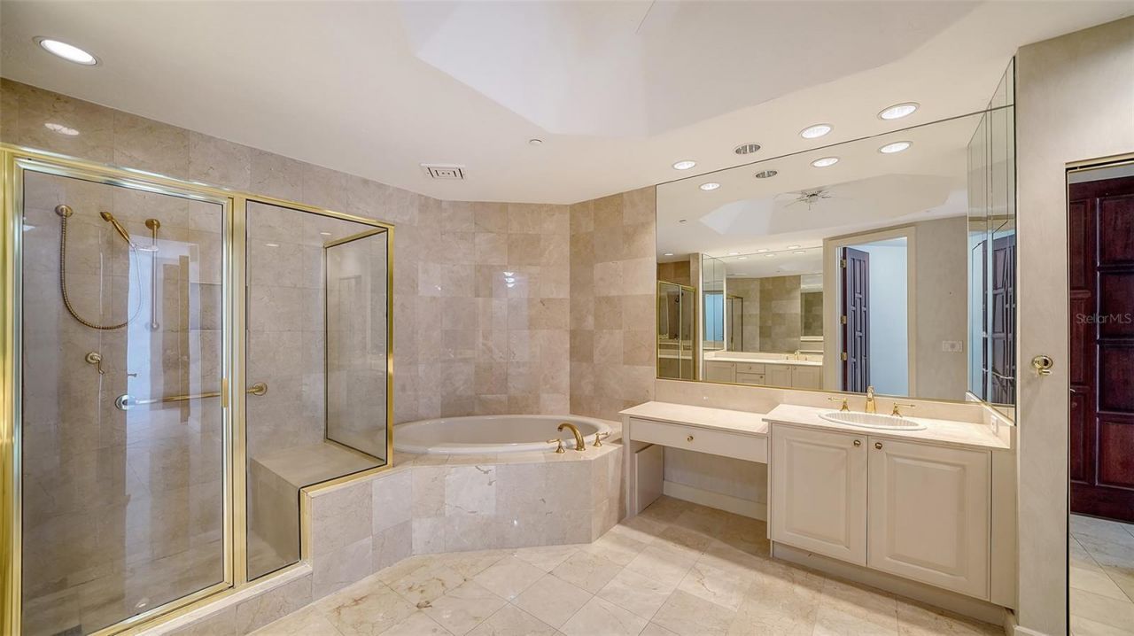 675 Longboat Club Road, Unit 23A, Longboat Key, FL 34228 Photo