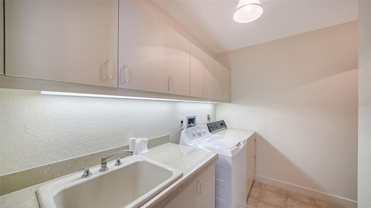 675 Longboat Club Road, Unit 23A, Longboat Key, FL 34228 Photo