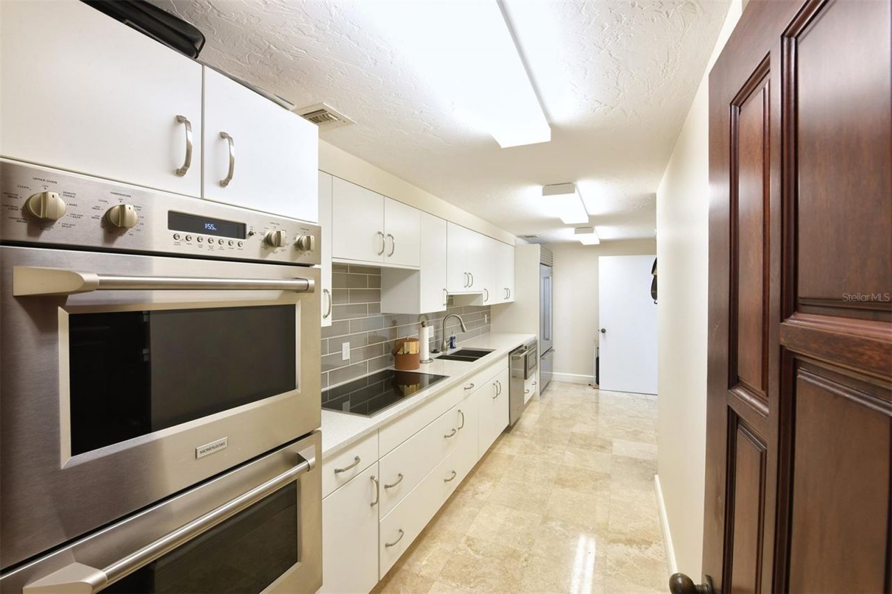 675 Longboat Club Road, Unit 23A, Longboat Key, FL 34228 Photo