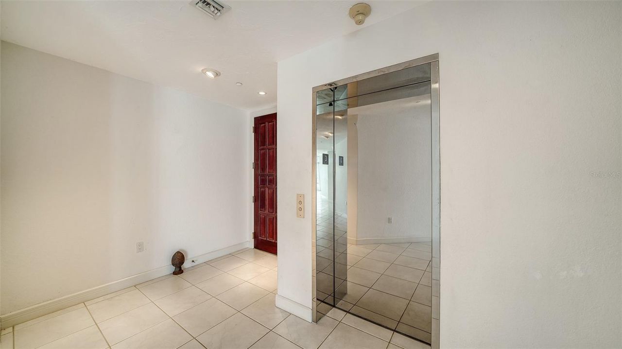 675 Longboat Club Road, Unit 23A, Longboat Key, FL 34228 Photo