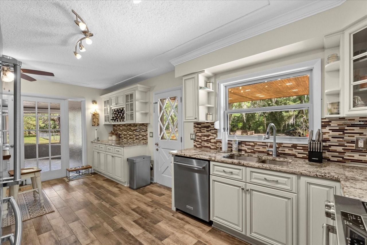 800 Hidden Oaks Lane, Oak Hill, FL 32759 Photo