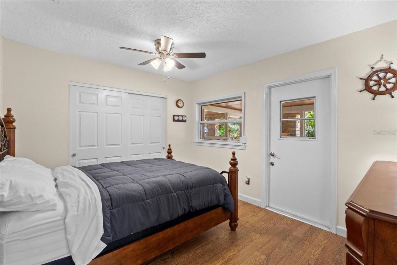 800 Hidden Oaks Lane, Oak Hill, FL 32759 Photo