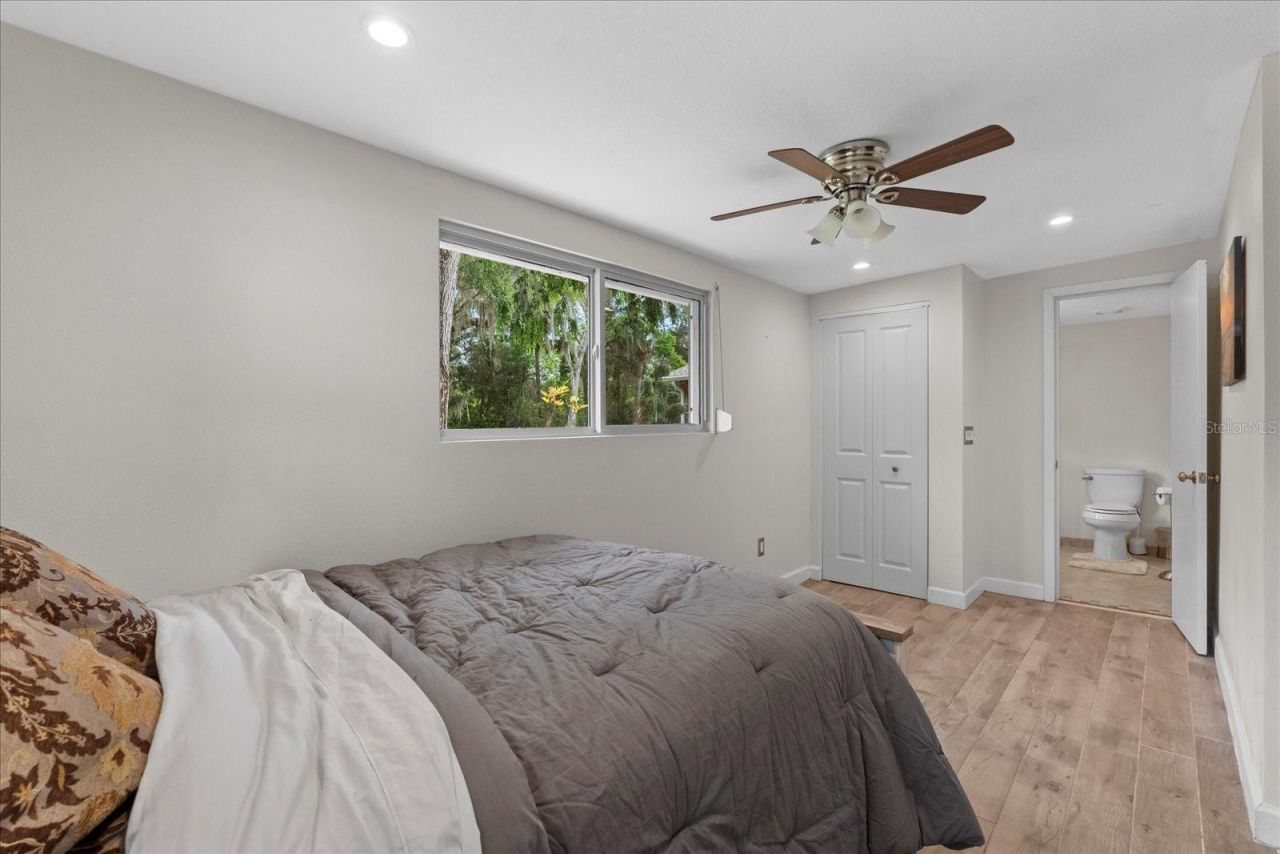 800 Hidden Oaks Lane, Oak Hill, FL 32759 Photo