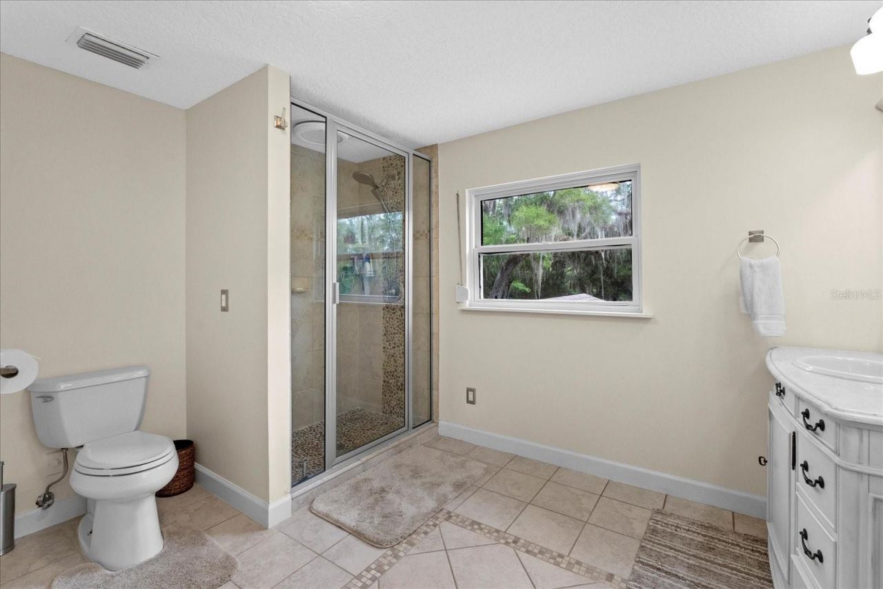 800 Hidden Oaks Lane, Oak Hill, FL 32759 Photo