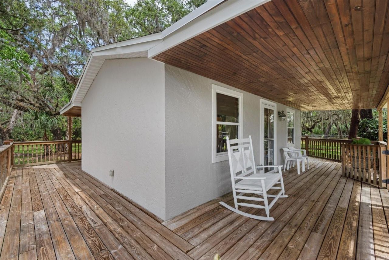 800 Hidden Oaks Lane, Oak Hill, FL 32759 Photo