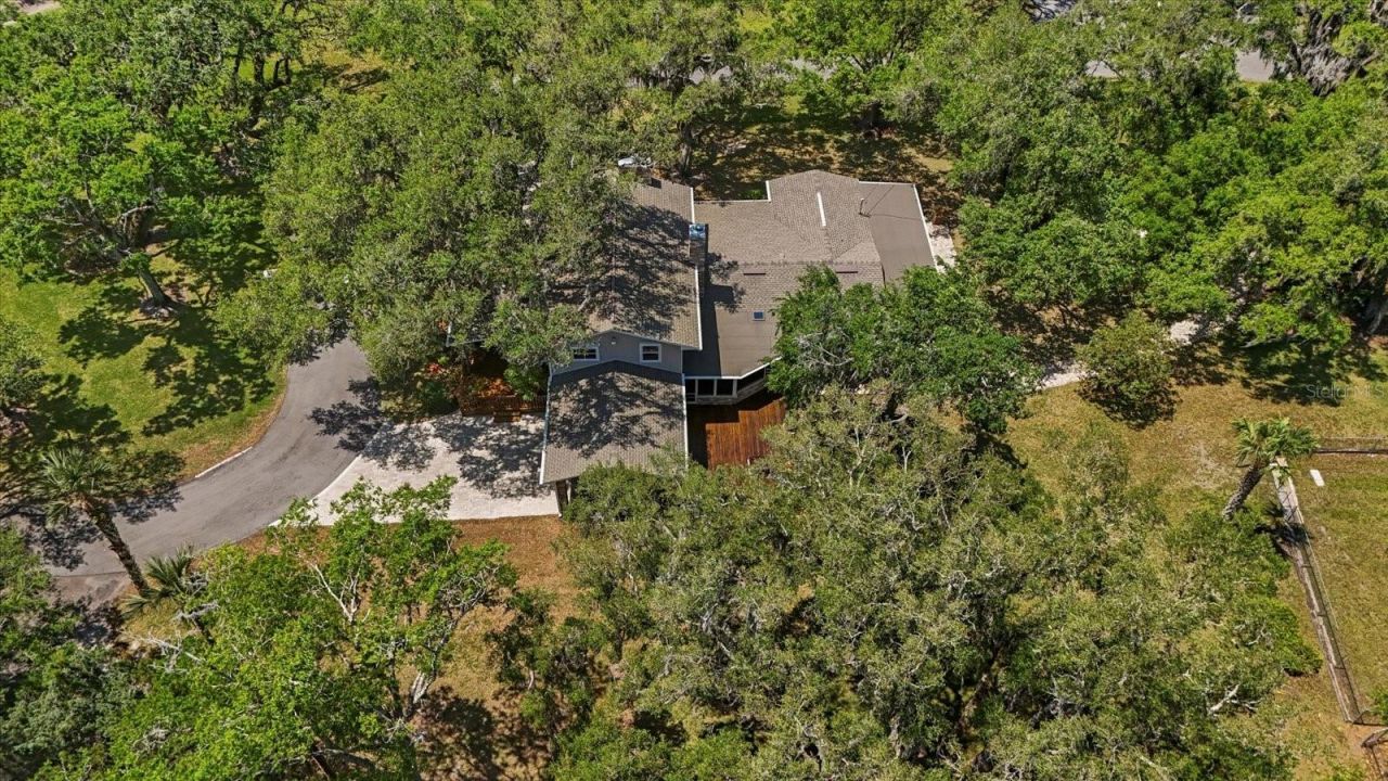 800 Hidden Oaks Lane, Oak Hill, FL 32759 Photo