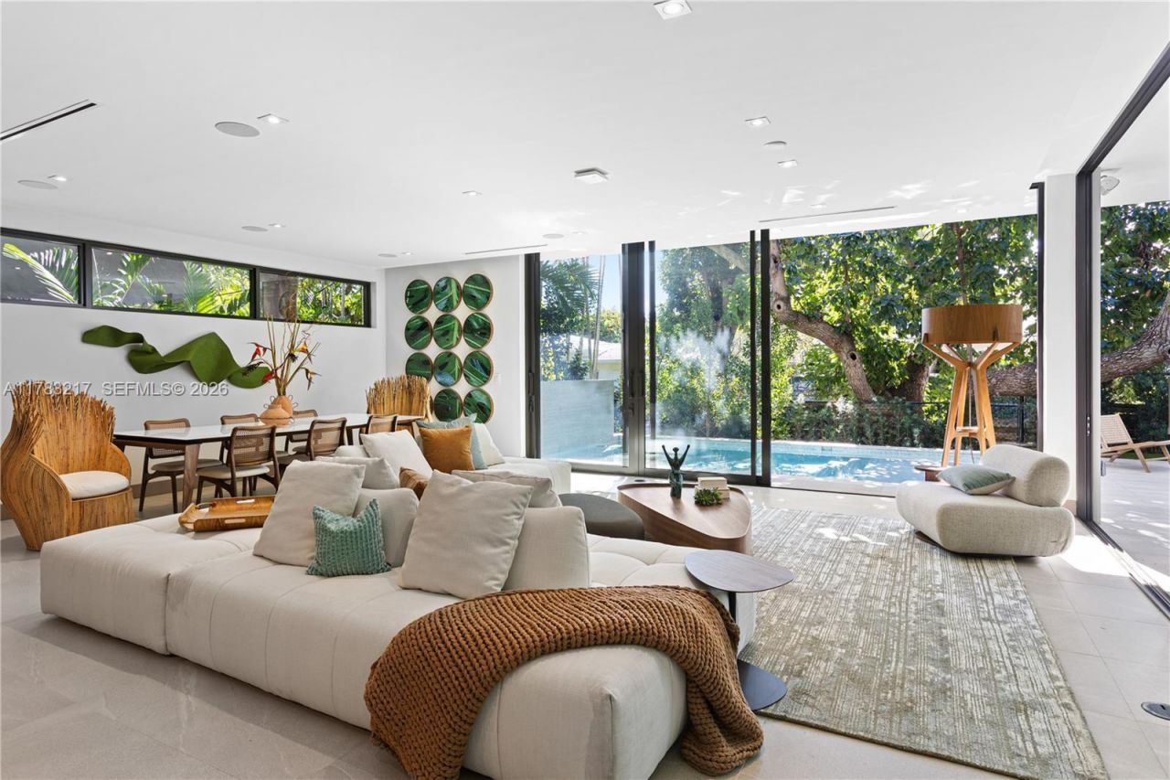 510 NE 52nd St, Miami, FL 33137 Photo