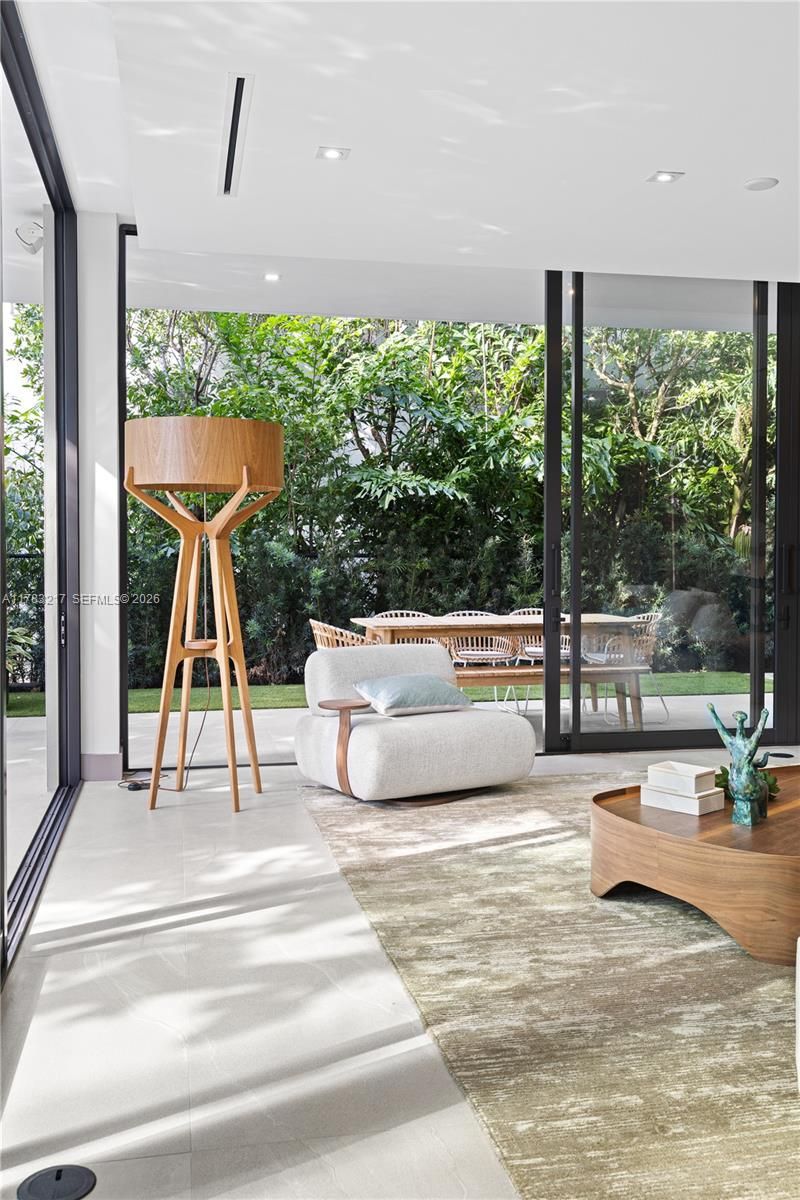 510 NE 52nd St, Miami, FL 33137 Photo