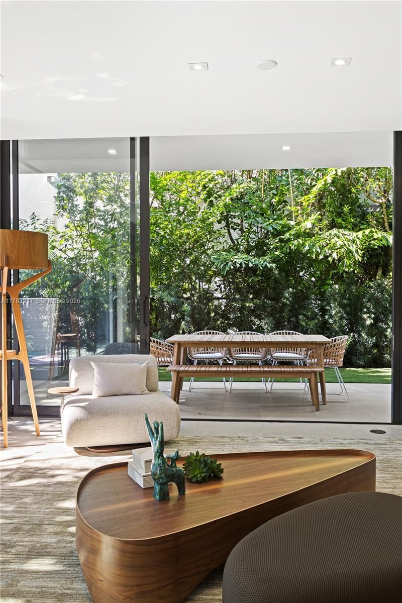 510 NE 52nd St, Miami, FL 33137 Photo