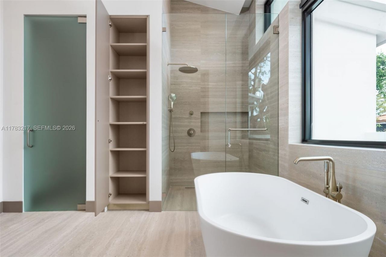 510 NE 52nd St, Miami, FL 33137 Photo