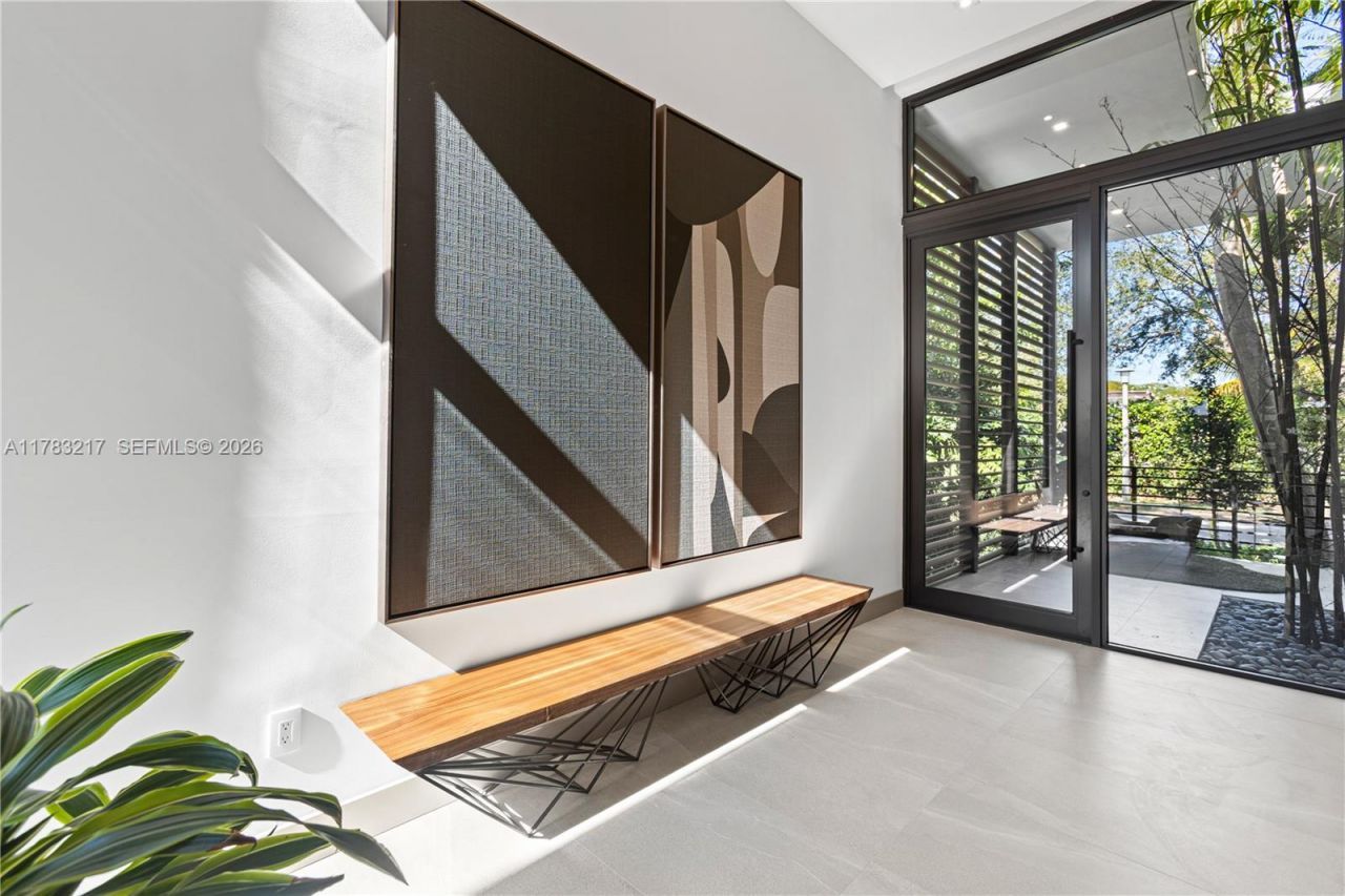 510 NE 52nd St, Miami, FL 33137 Photo