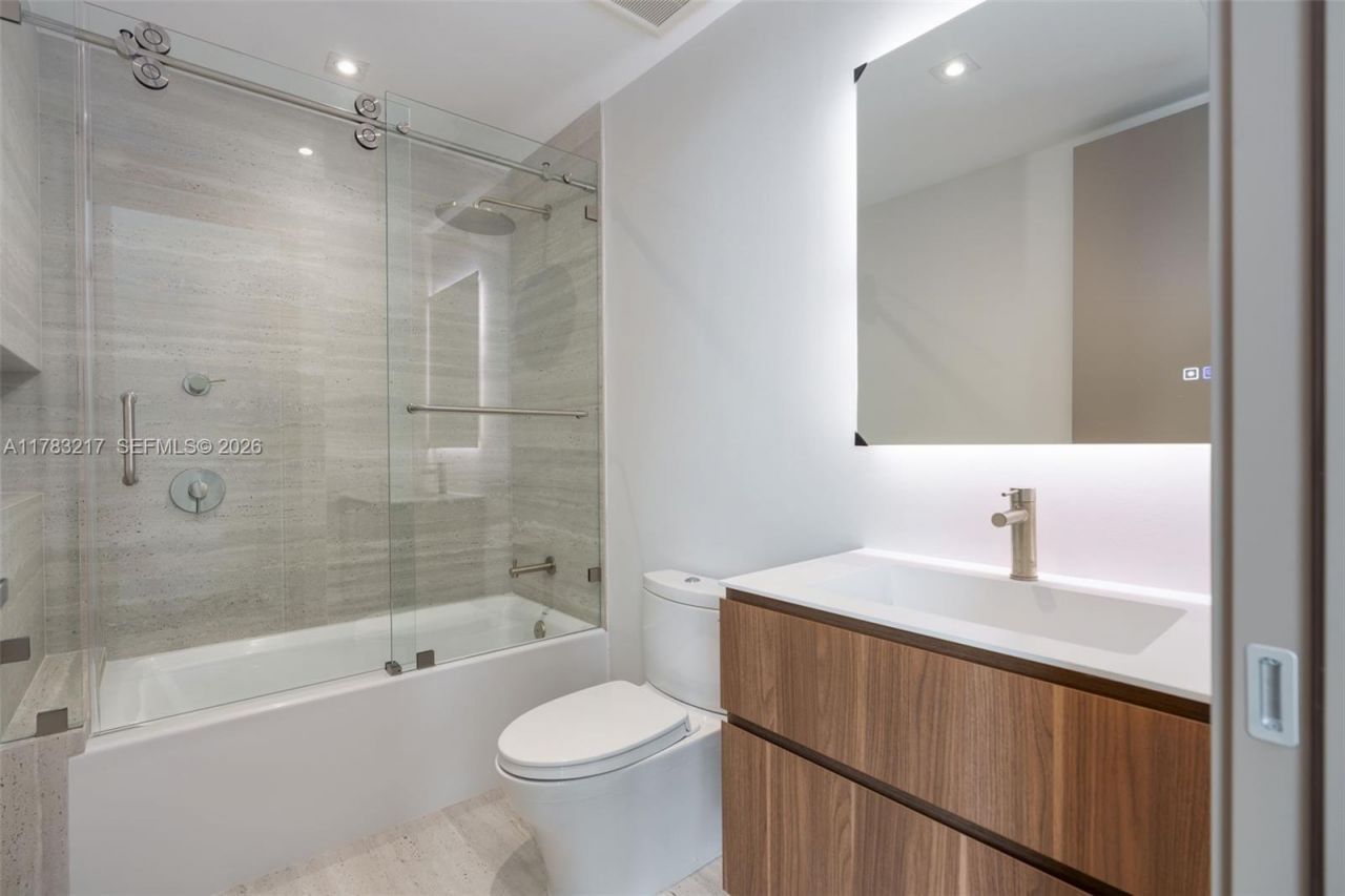 510 NE 52nd St, Miami, FL 33137 Photo