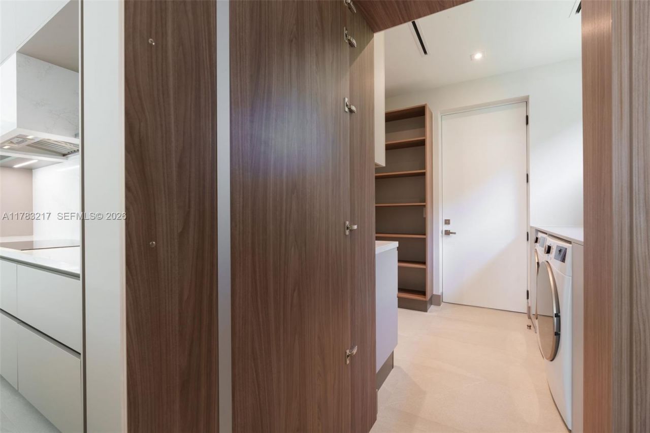 510 NE 52nd St, Miami, FL 33137 Photo