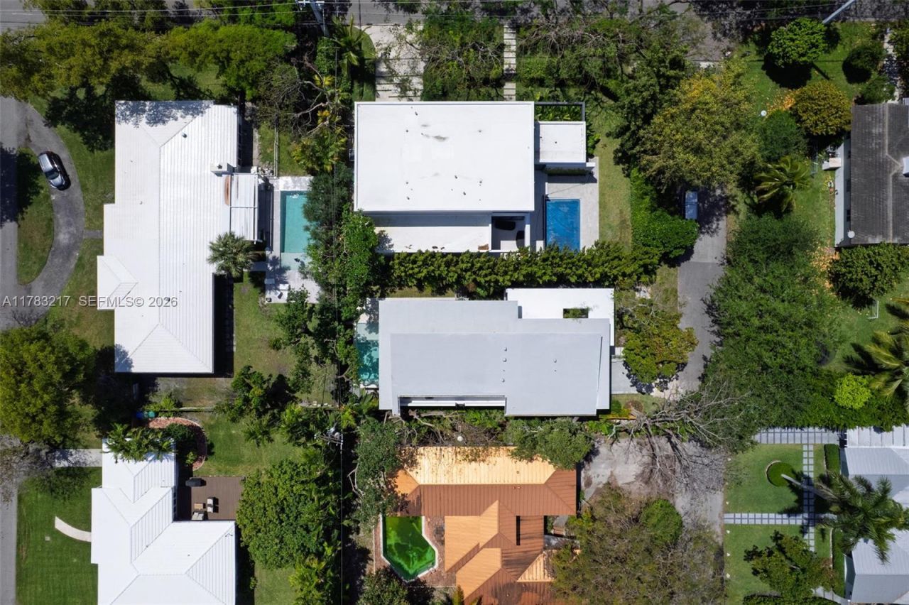 510 NE 52nd St, Miami, FL 33137 Photo