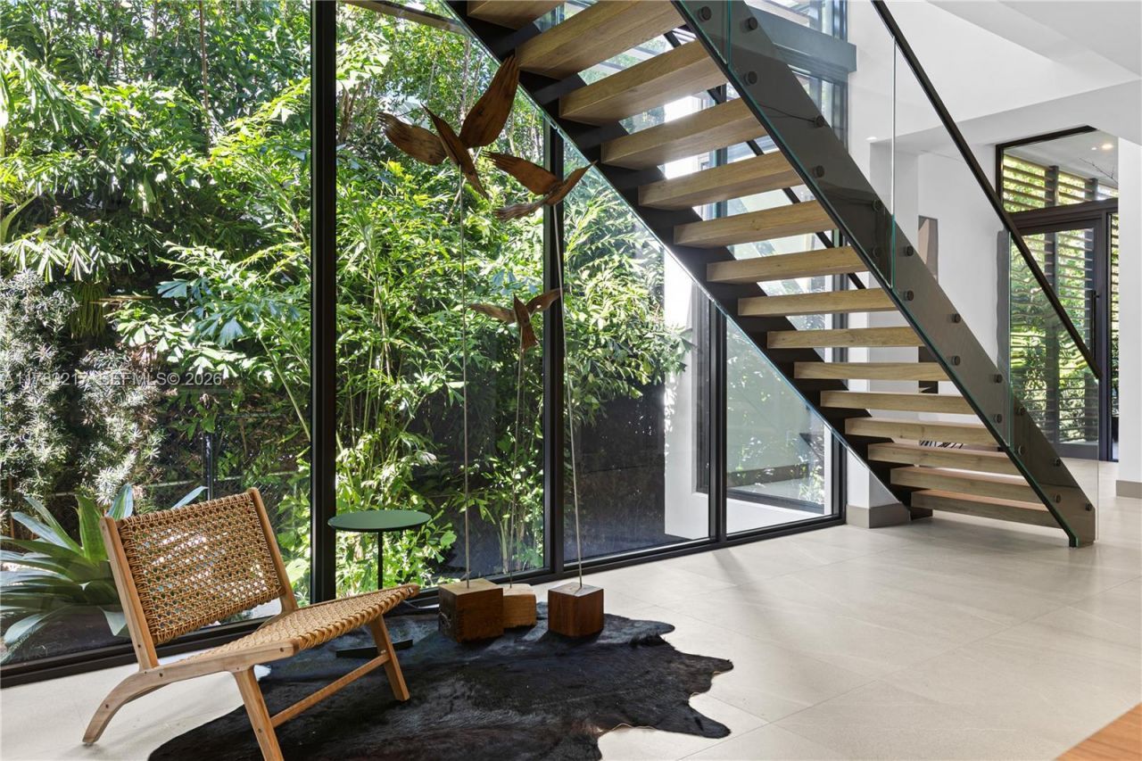 510 NE 52nd St, Miami, FL 33137 Photo