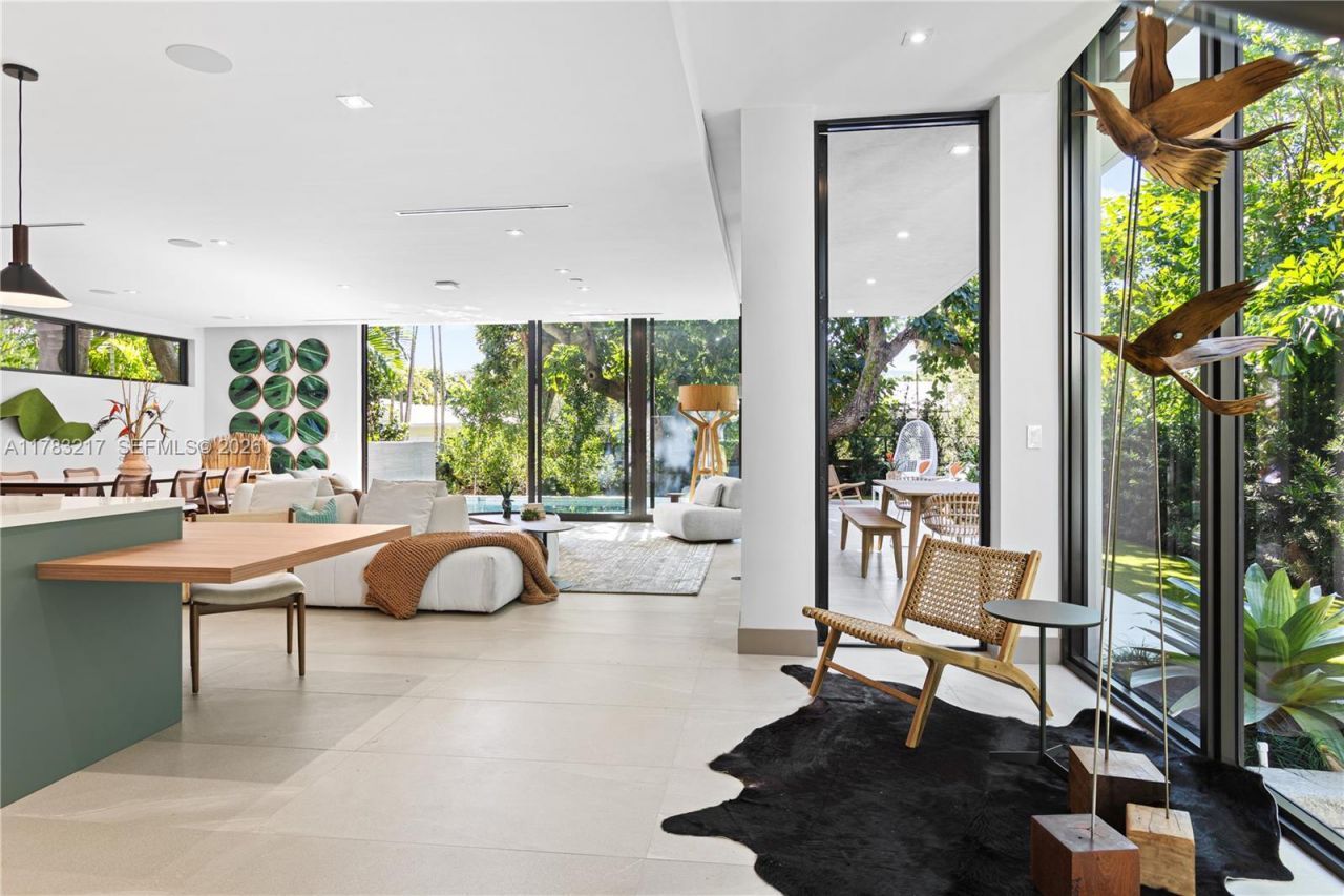 510 NE 52nd St, Miami, FL 33137 Photo