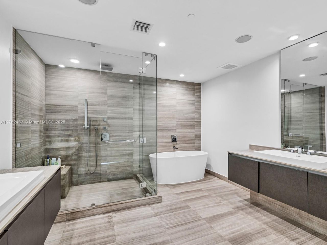 3300 NE 188th St, Unit 511, Aventura, FL 33180 Photo