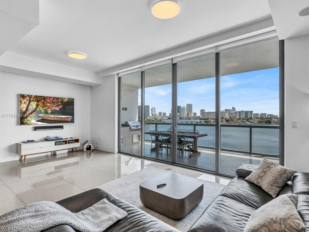 3300 NE 188th St, Unit 511, Aventura, FL 33180 Photo