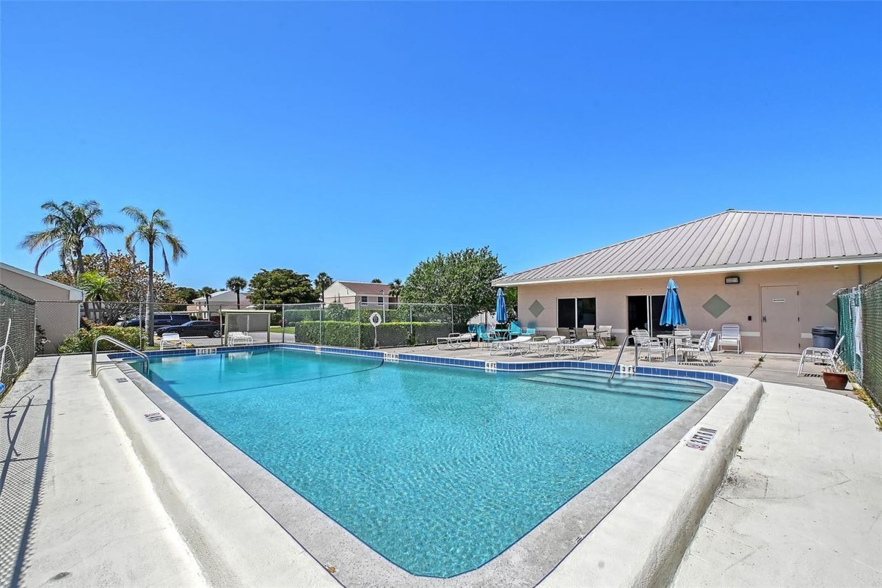 6240 7th Avenue W, Unit 6240, Bradenton, FL 34209 Photo