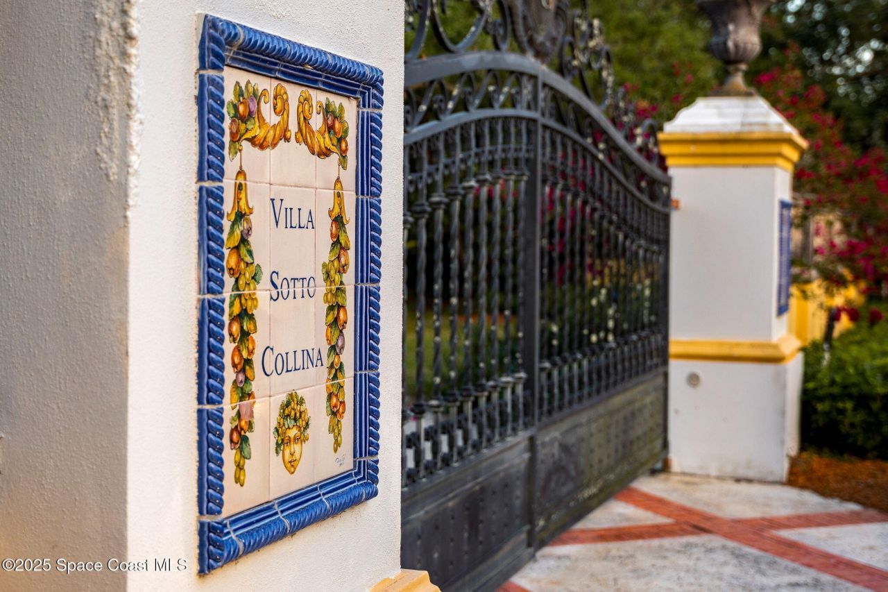 9340 S Tropical Trail, Merritt Island, FL 32952 Photo