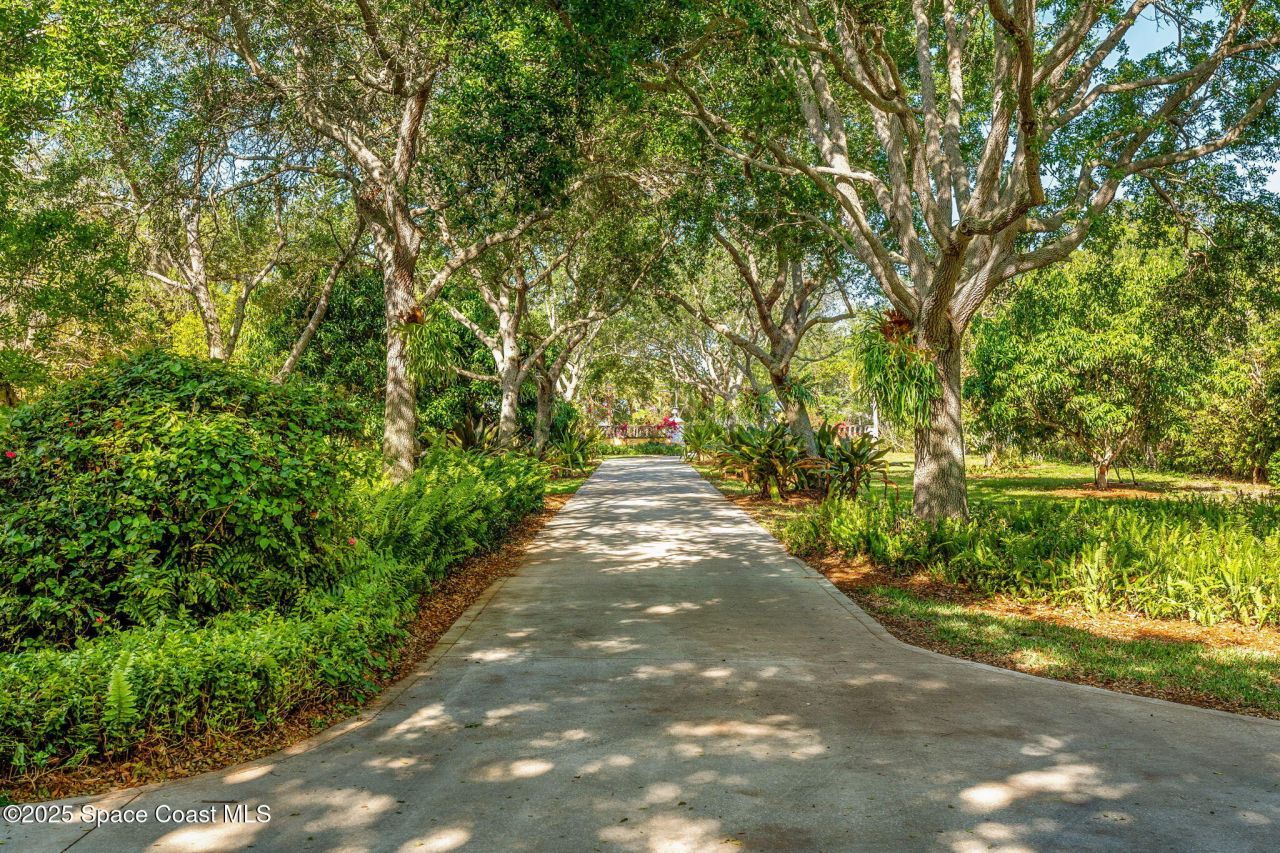 9340 S Tropical Trail, Merritt Island, FL 32952 Photo