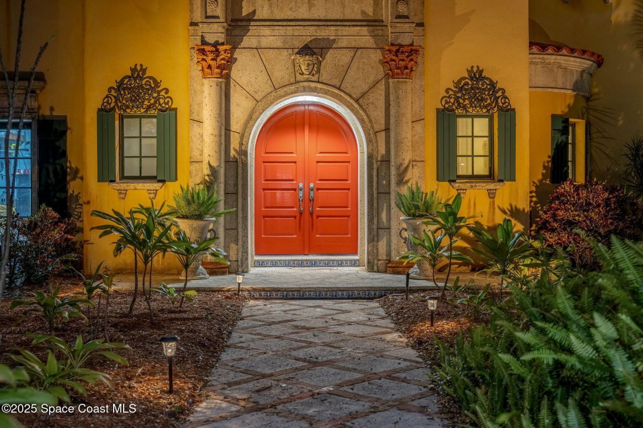 9340 S Tropical Trail, Merritt Island, FL 32952 Photo