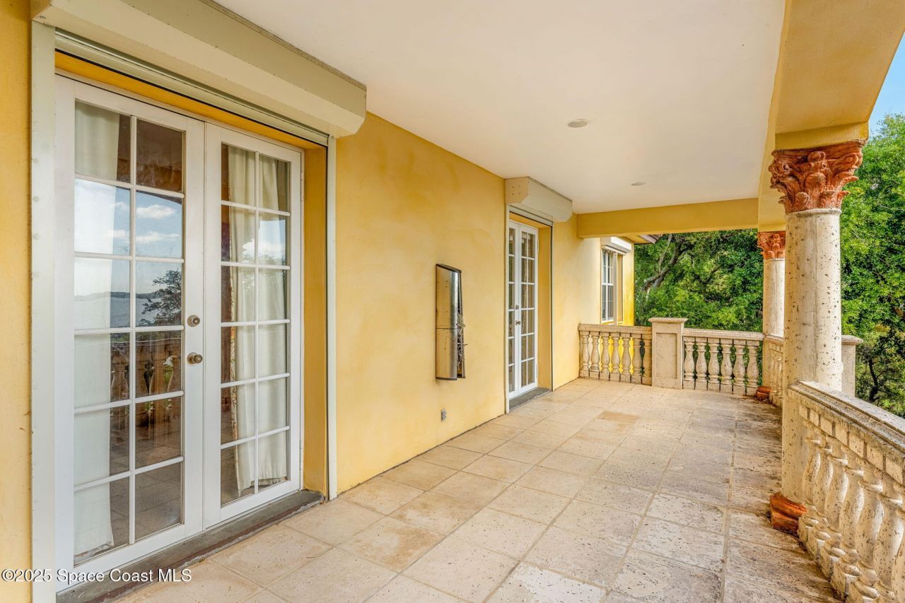 9340 S Tropical Trail, Merritt Island, FL 32952 Photo