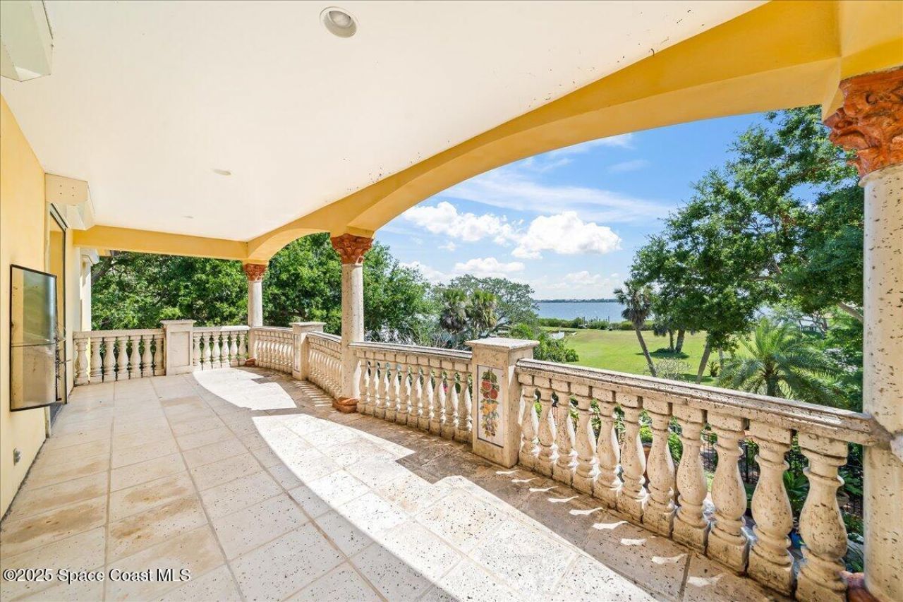 9340 S Tropical Trail, Merritt Island, FL 32952 Photo