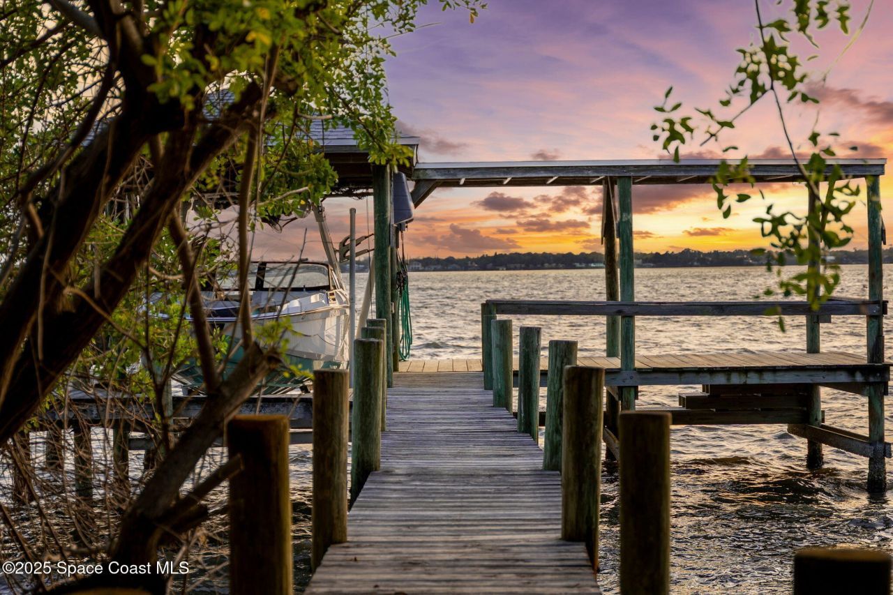 9340 S Tropical Trail, Merritt Island, FL 32952 Photo