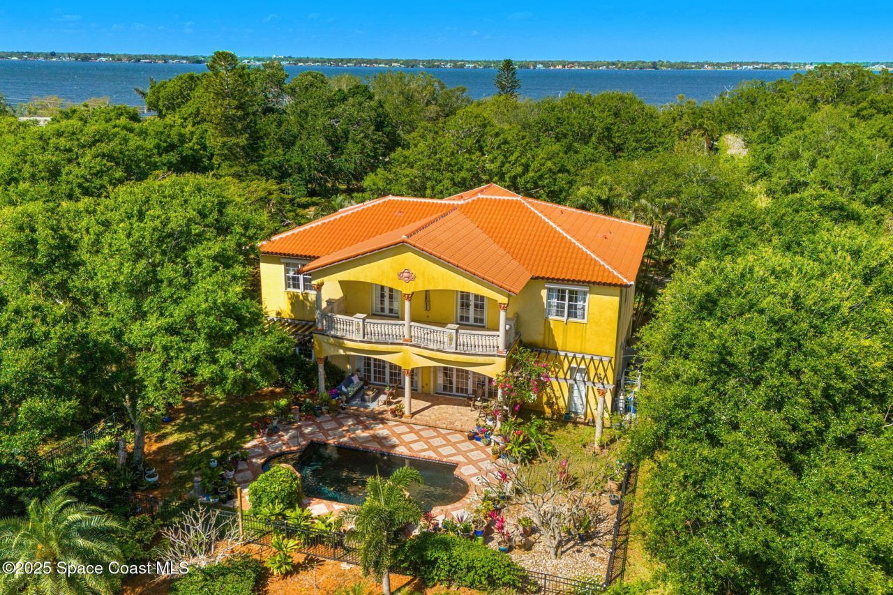 9340 S Tropical Trail, Merritt Island, FL 32952 Photo