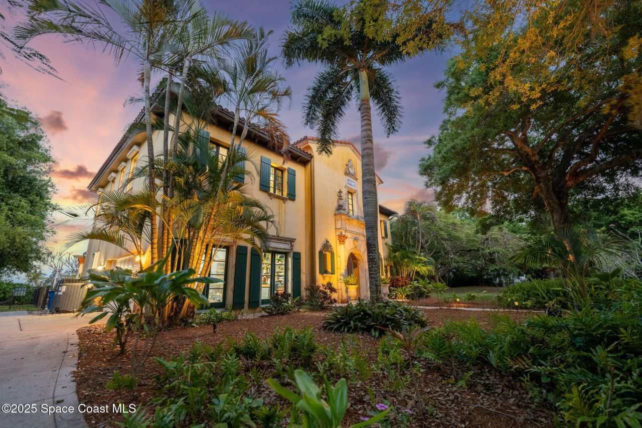 9340 S Tropical Trail, Merritt Island, FL 32952 Photo