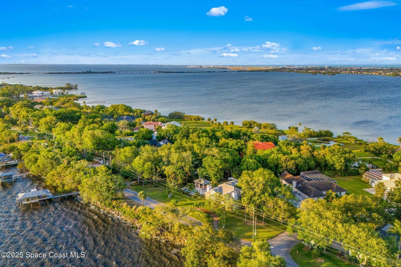 9340 S Tropical Trail, Merritt Island, FL 32952 Photo