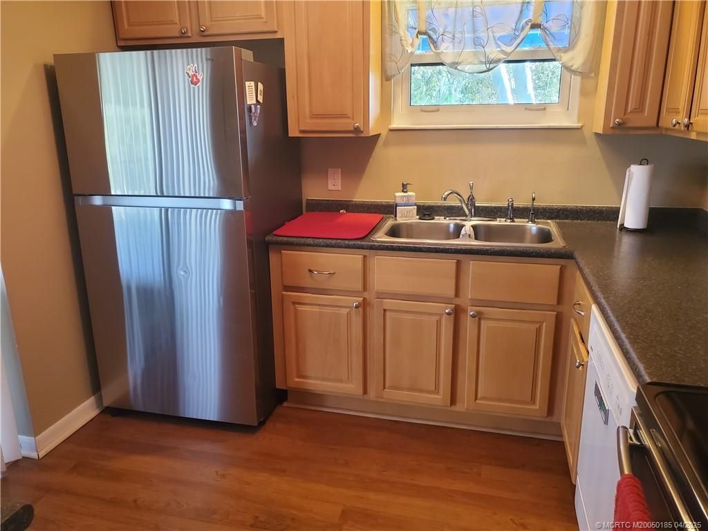 1411 NE 14th Court, Unit 13, Jensen Beach, FL 34957 Photo