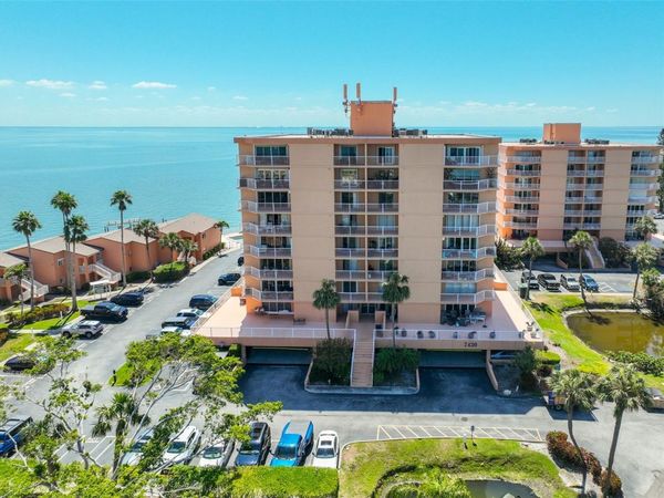 7430 SUNSHINE SKYWAY LANE S, Unit 403, ST PETERSBURG, FL 33711