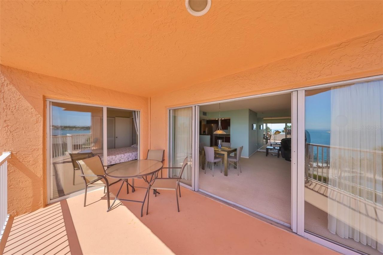 7430 Sunshine Skyway Lane S, Unit 403, Saint Petersburg, FL 33711 Photo