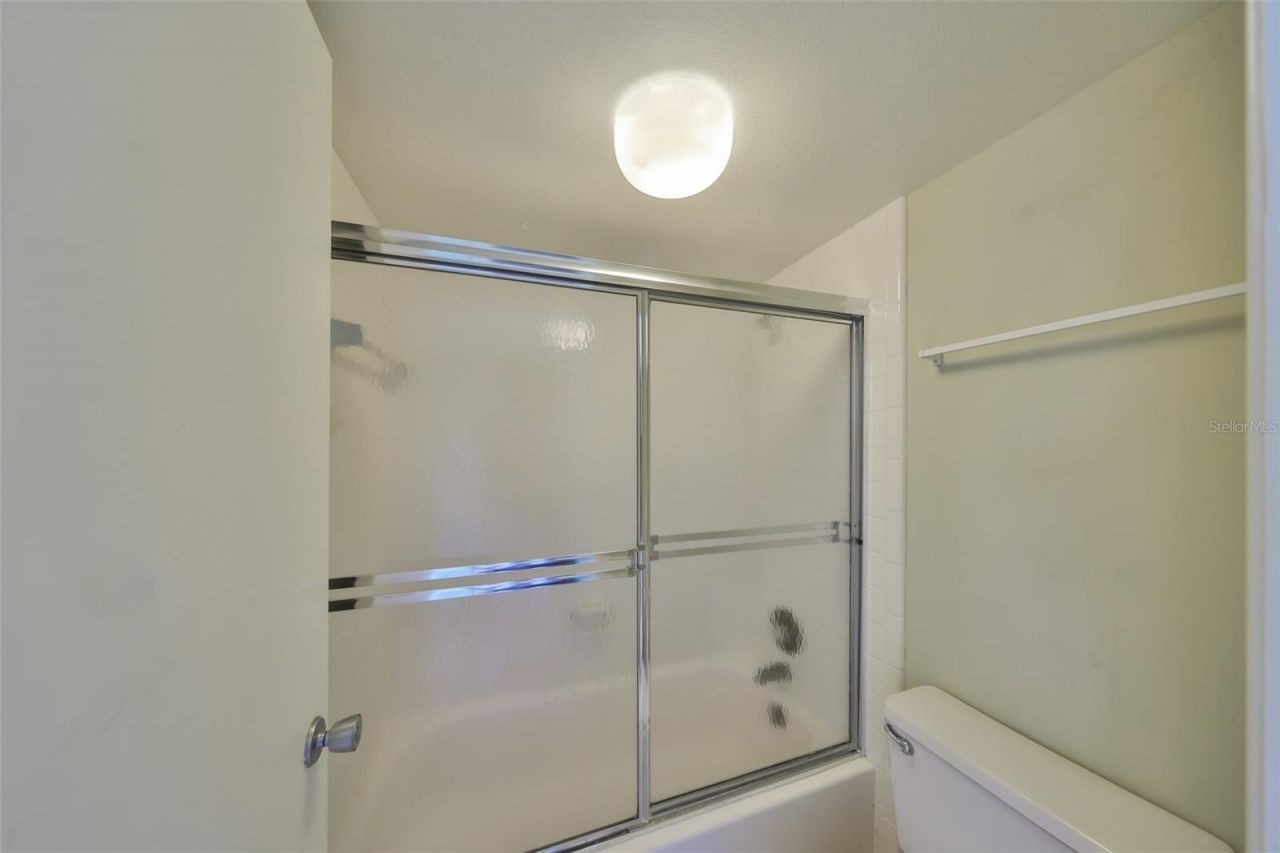 7430 Sunshine Skyway Lane S, Unit 403, Saint Petersburg, FL 33711 Photo