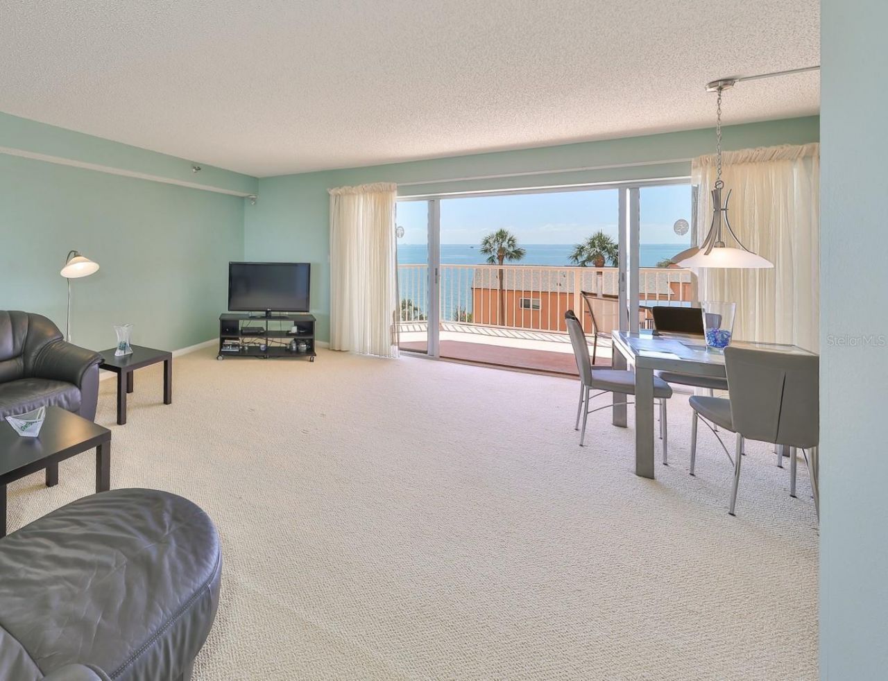 7430 Sunshine Skyway Lane S, Unit 403, Saint Petersburg, FL 33711 Photo