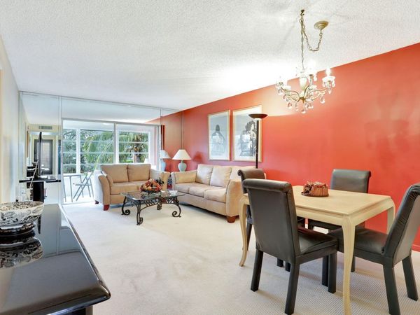 2951 NW 46th Avenue, Unit 201, Lauderdale Lakes, FL 33313